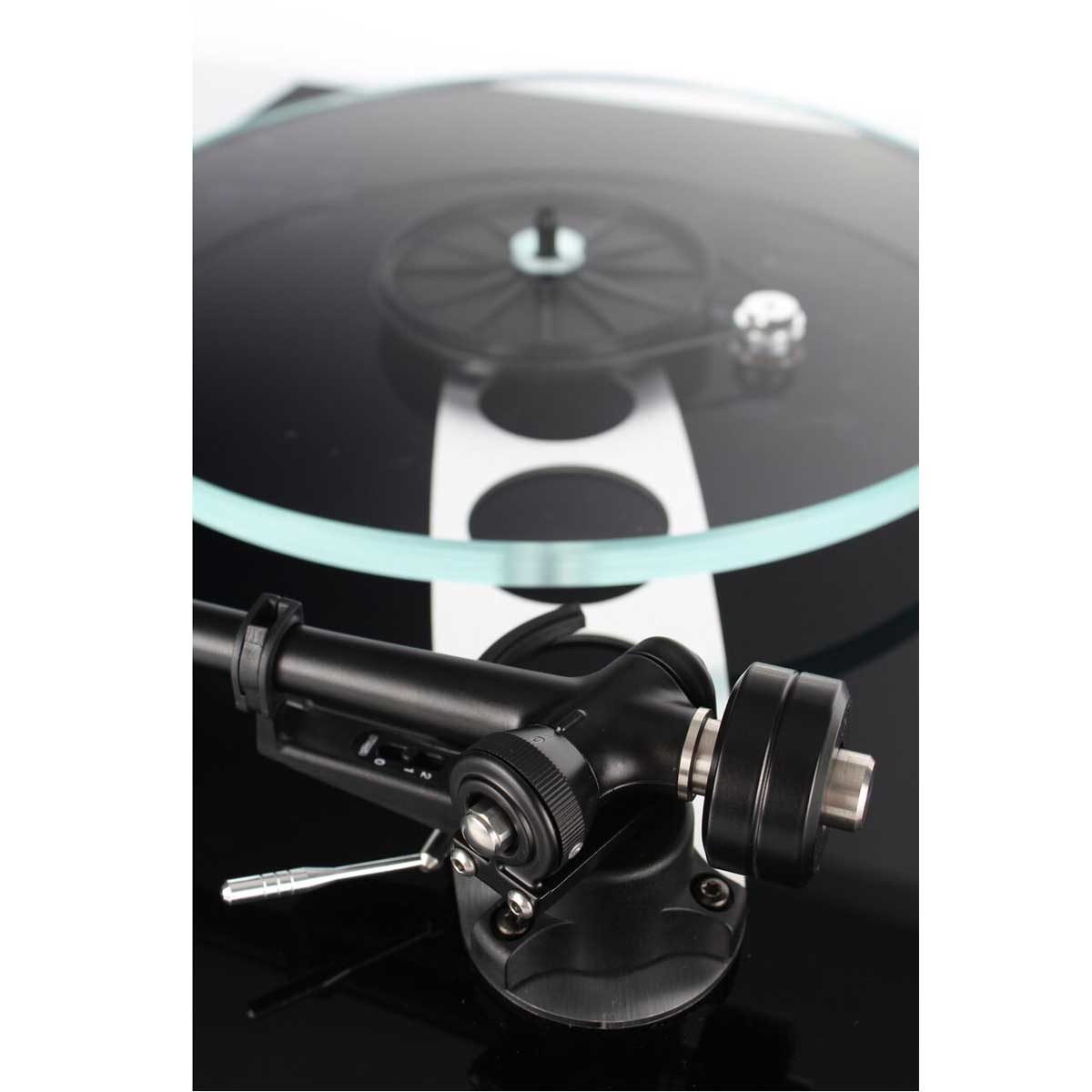 Rega Planar 3 Turntable
