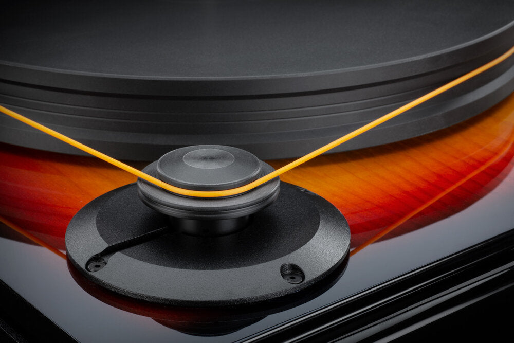 MoFi  x Fender PrecisionDeck Turntable