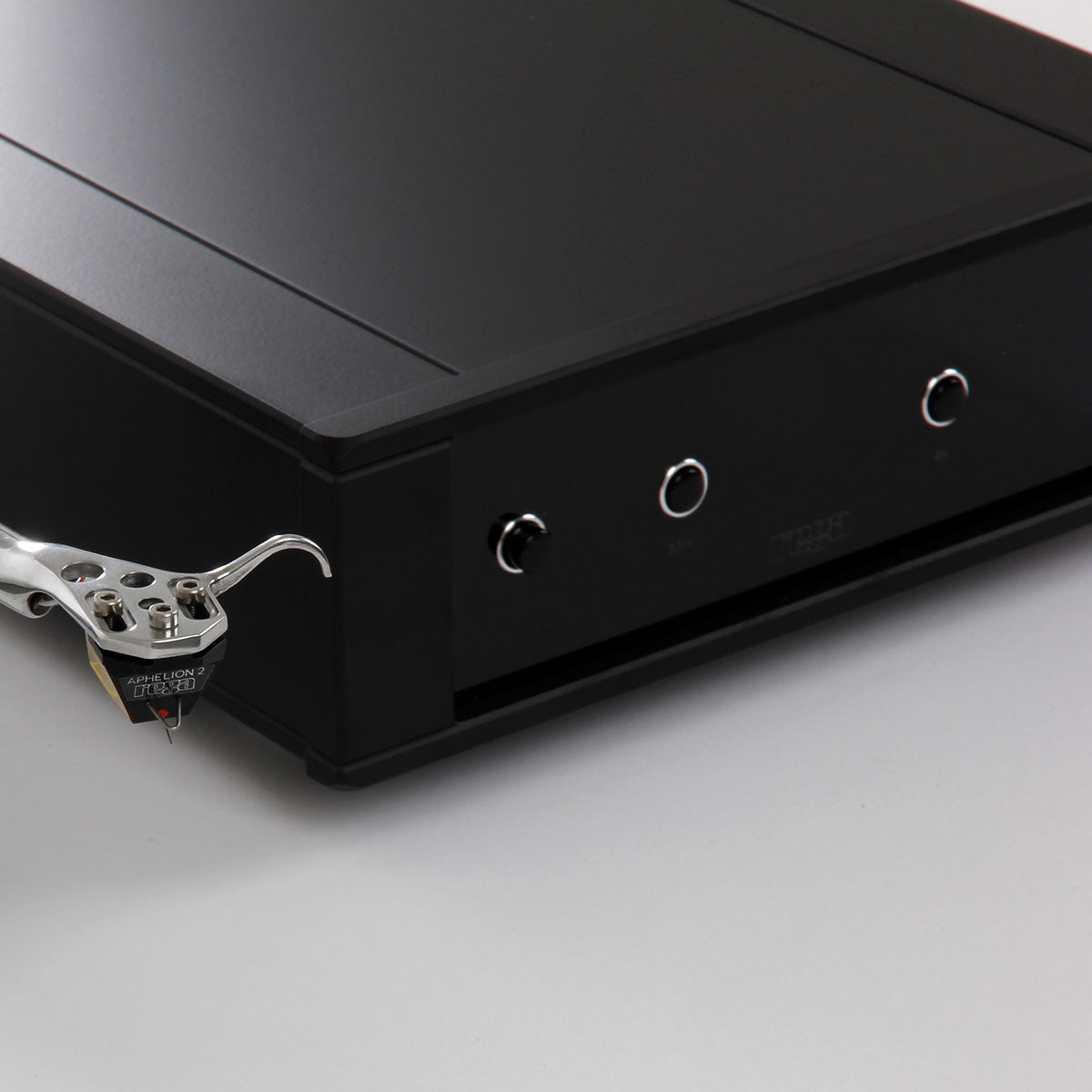 Rega Planar 10 Turntable