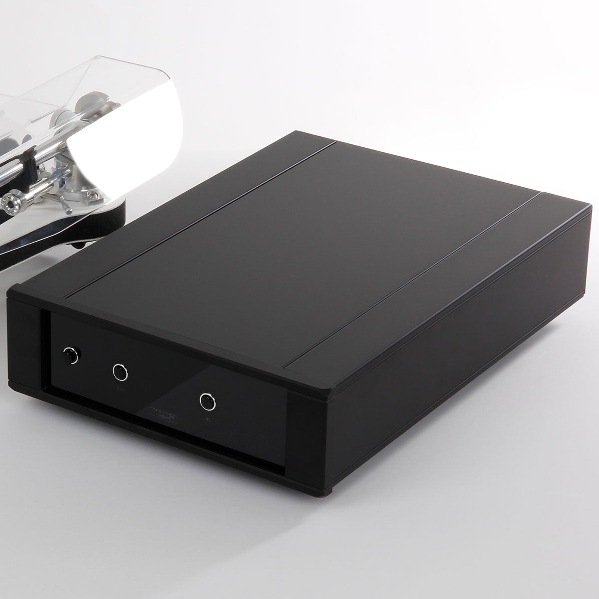 Rega Planar 10 Turntable