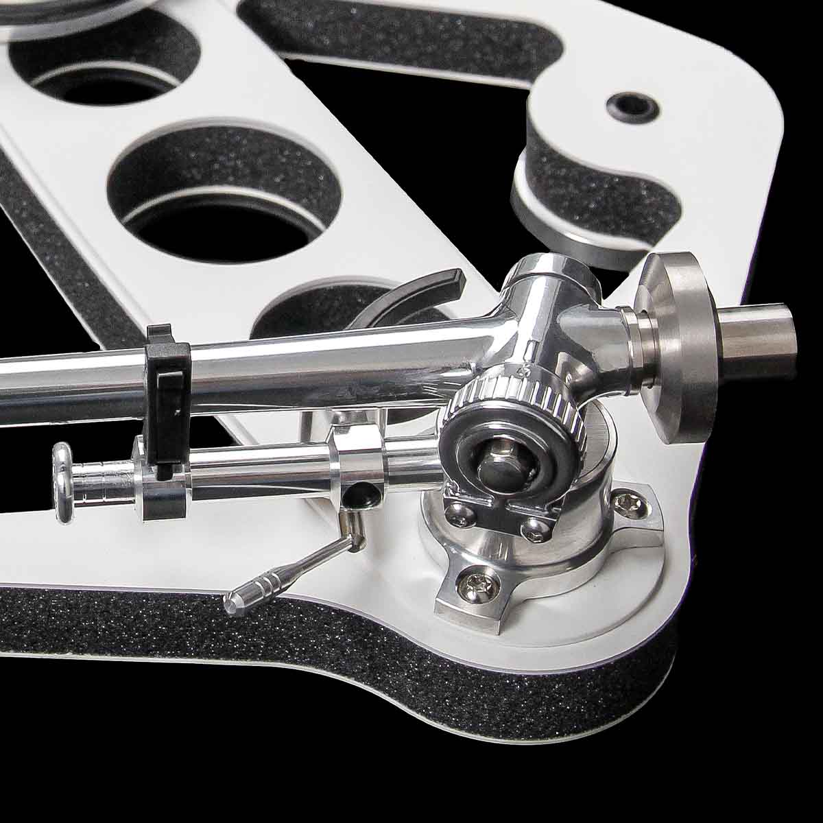 Rega Planar 10 Turntable