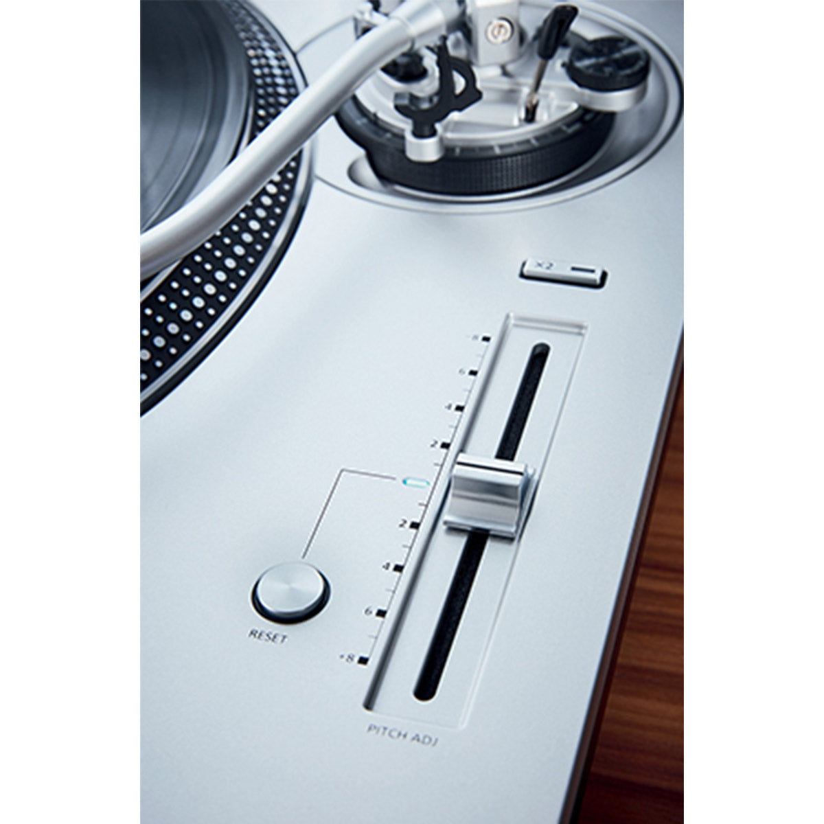 Technics SL-1200GR Single Rotor Coreless Turntable